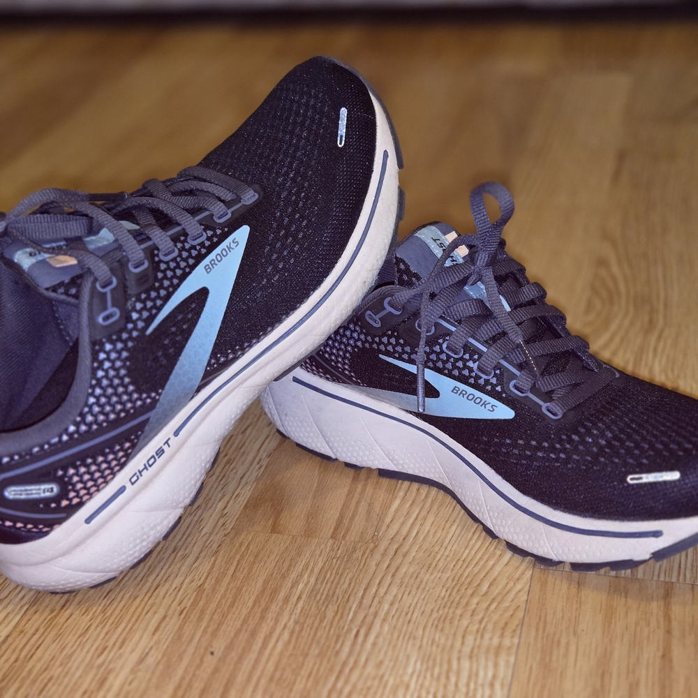 Brooks Black and Blue Athletic Shoes with Breathable Mesh